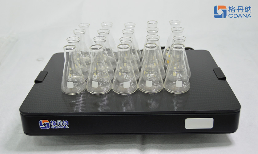 實(shí)驗(yàn)電熱板