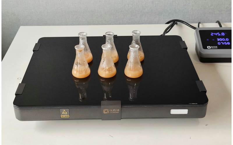 實(shí)驗(yàn)電熱板在土壤重金屬分析中的應(yīng)用及優(yōu)勢